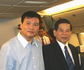 Nhà báo Trương Duy Nhất và Chủ tịch nước Nguyễn Minh Triết.